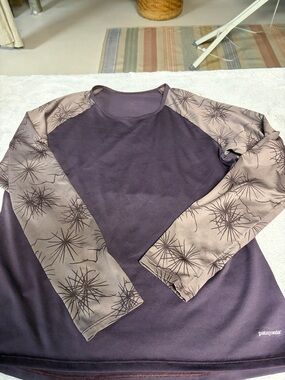 Patagonia Deep Purple Raglan Top with Dusty Mauve Printed Sleeves